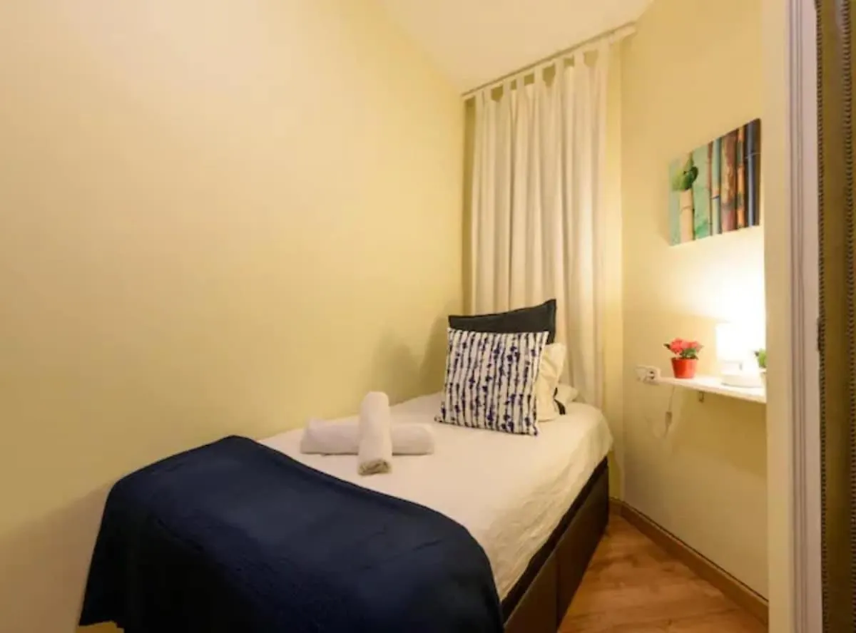 Ramblas Rentals Unique & Spacious Flat 4Br Terrace 20M Ramblas Barcelona 0*,  Španělsko