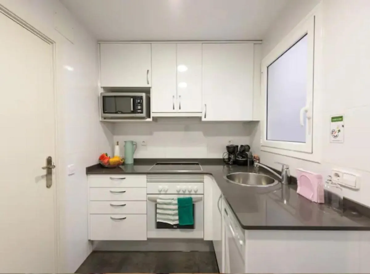 Ramblas Rentals Unique & Spacious Flat 4Br Terrace 20M Ramblas Barcelona Apartmán